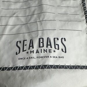 Sea Bags Maine wine bottle holder